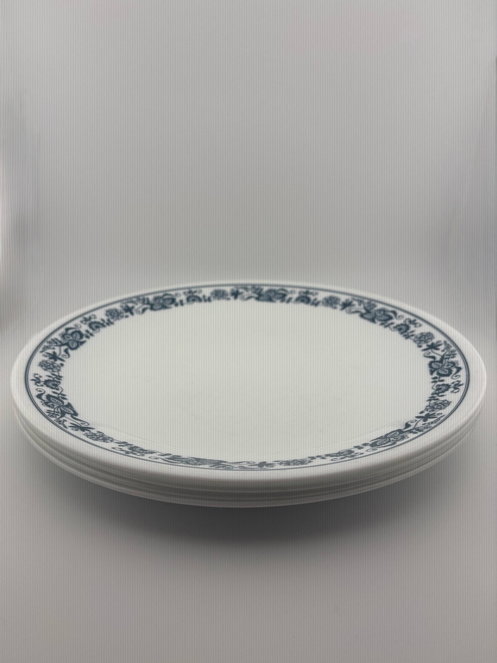 Corelle Old Town Blue/Blue Onion Dinner Plates 10.5” - set of 4